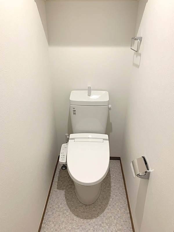 トイレ　※同仕様写真