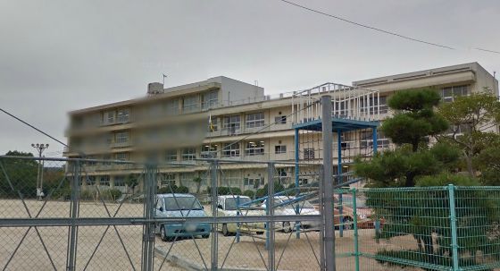 小学校　福山市立瀬戸小学校（小学校）まで1005m