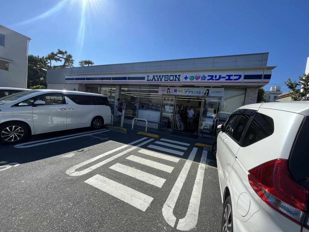 コンビニ　ローソン鎌倉由比ガ浜大通り店（コンビニ）まで280m