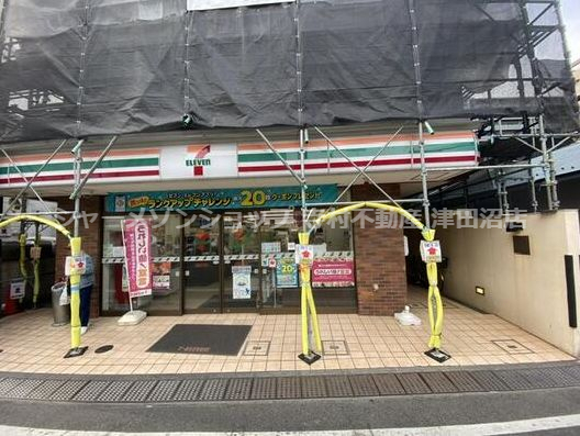 コンビニ　セブンイレブン　船橋本町2丁目店（コンビニ）まで115m