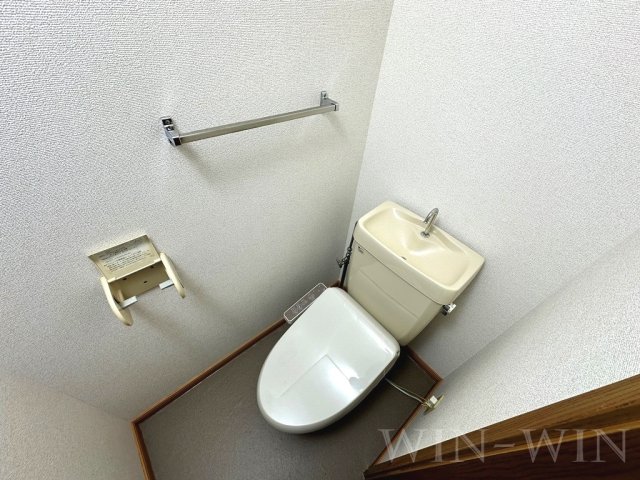 トイレ　イメージ（同建物内別部屋の写真です）
