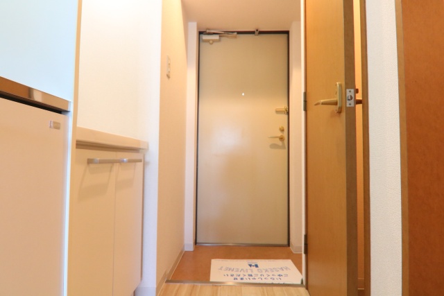 玄関　同建物内別室の参考写真です。※現況優先