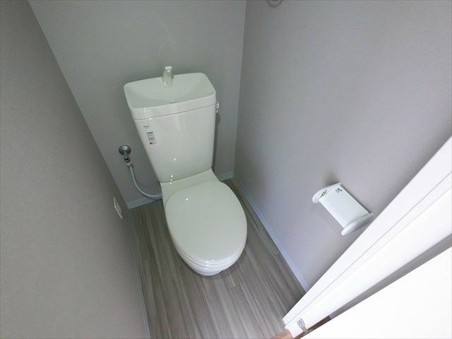 ＪＲ山手線 田端駅 徒歩13分 4階建 築49年のトイレ写真