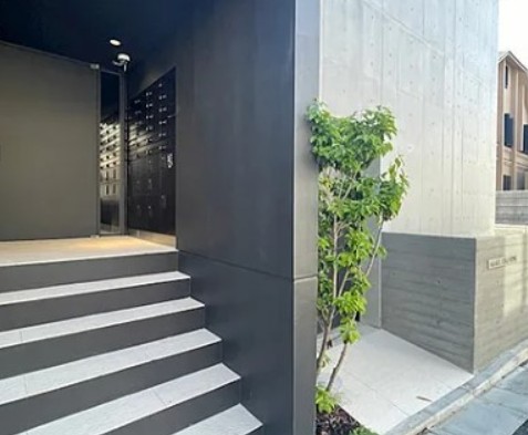 エントランス　ＴＡＳＵＫＩ　ＲＩＣＨＥＳＳＥ　目黒碑文谷
