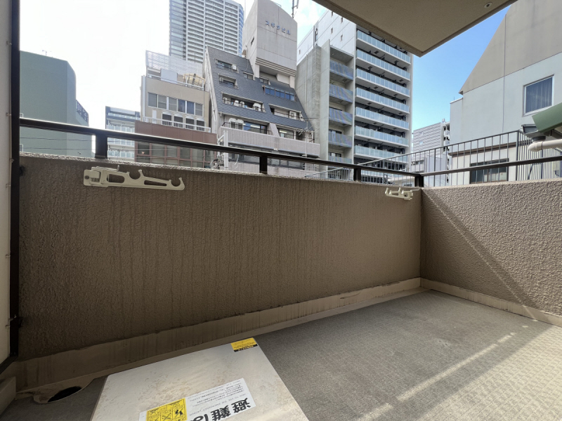 AD-HOC本町の内装写真