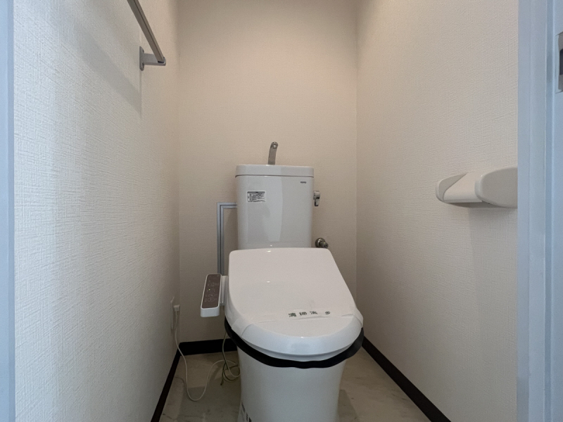 AD-HOC本町のトイレ写真