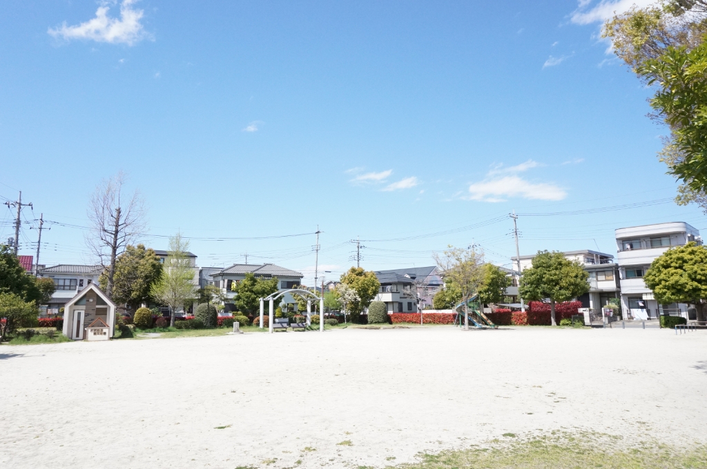 公園　鷲高第三公園（公園）まで653m