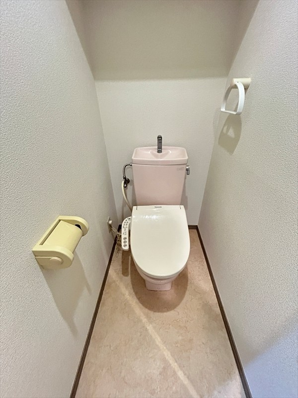 トイレ　※同仕様号室写真