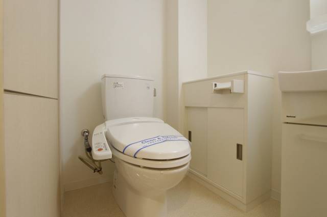 ＪＲ東海道本線 名古屋駅 徒歩10分 15階建 築21年のトイレ写真