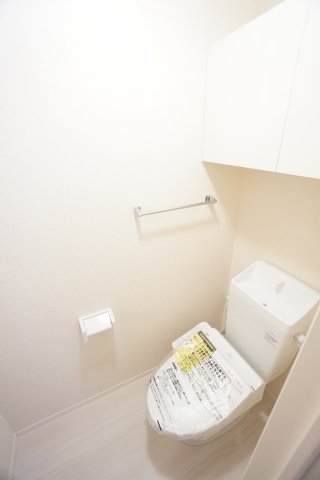 トイレ　※同物件・同タイプの写真です。