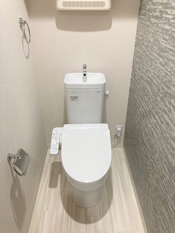 トイレ　ウォシュレット付きのトイレです！