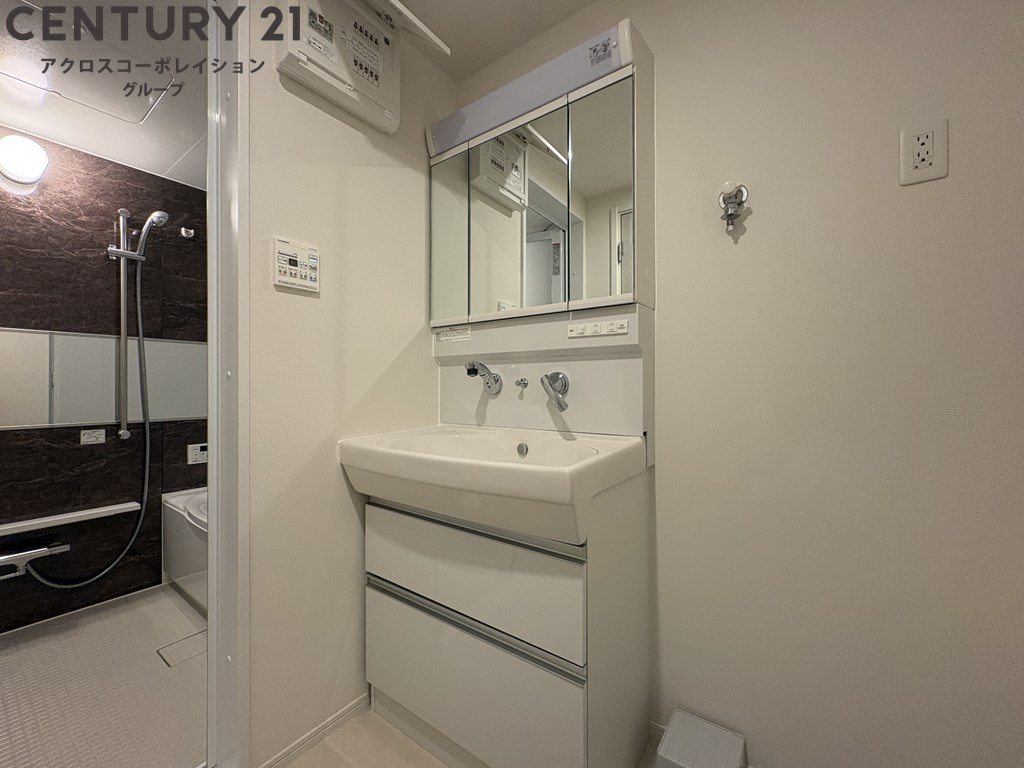 洗面設備　独立洗面台で、毎日の身支度がしやすい！