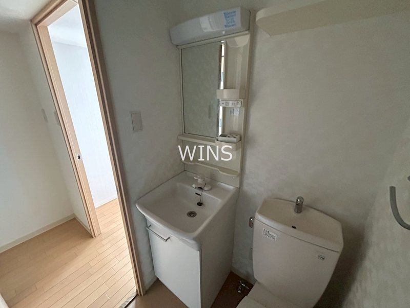 洗面設備　※別部屋参考写真です。