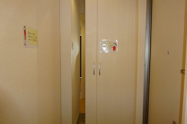 イーストファインヒルズの玄関写真