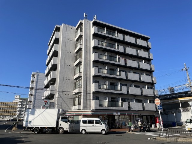 サンハイツ西京極の外観写真