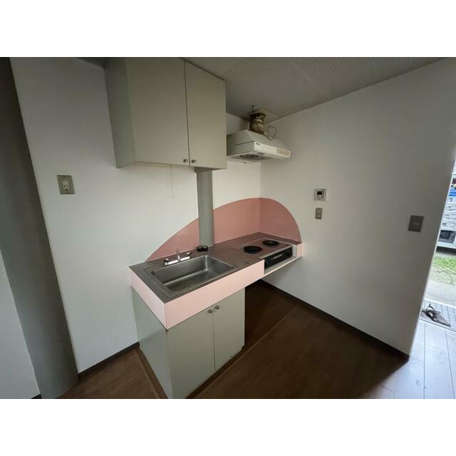 五本木アパートメントのキッチン写真
