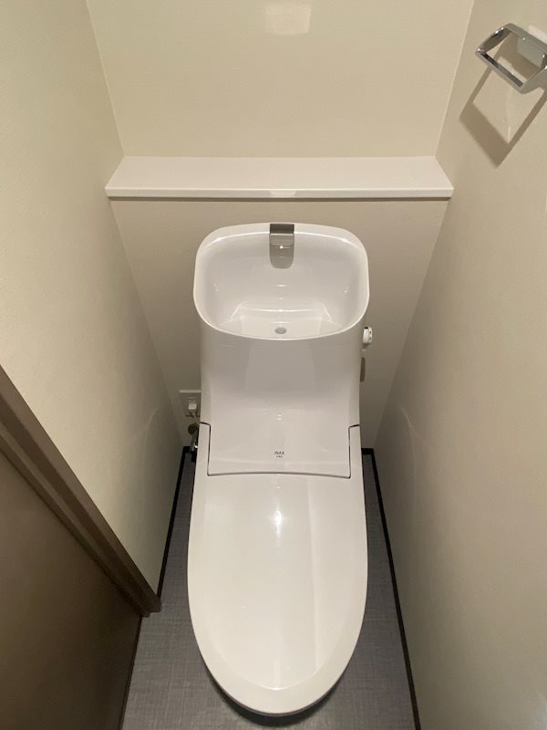 ジェノヴィア学芸大学のトイレ写真