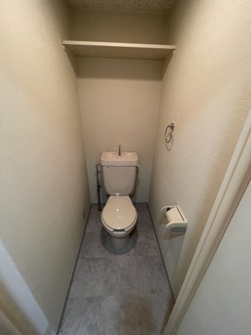 阪急京都線 崇禅寺駅 徒歩7分 6階建 築31年のトイレ写真