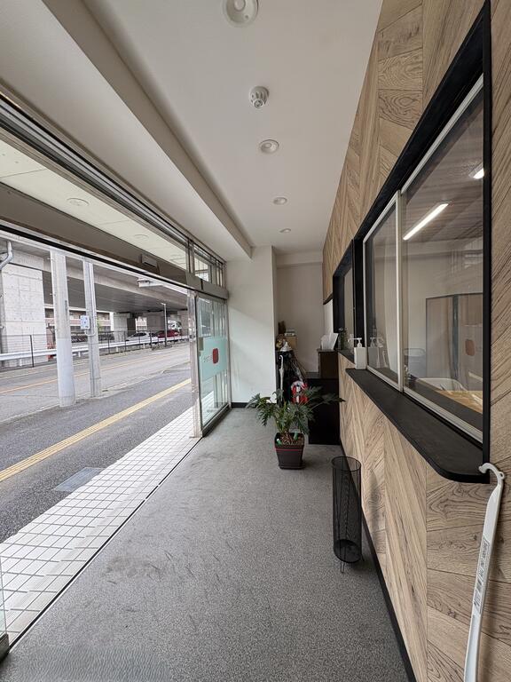 チサンマンション東宿郷 1階事務所の玄関写真