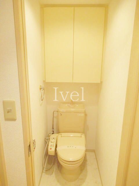 東京メトロ千代田線 根津駅 徒歩7分 5階建 築26年のトイレ写真