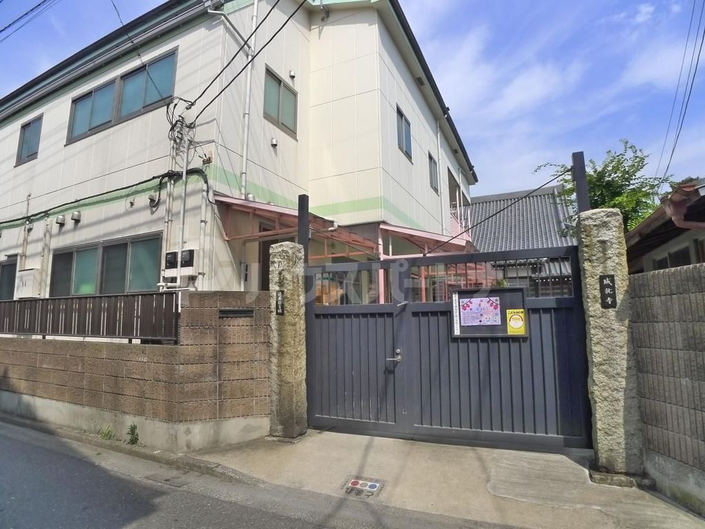 幼稚園・保育園　逆井保育園（幼稚園・保育園）まで690m