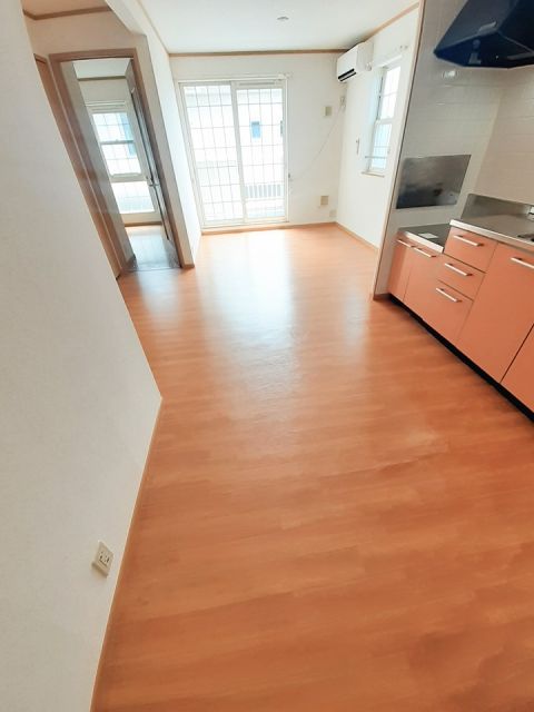 メゾン田園エルートの居間写真