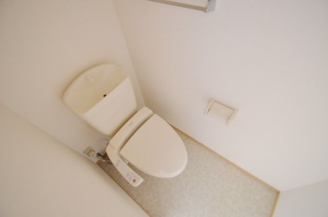 トイレ　※同施工会社の完成イメージ写真です。