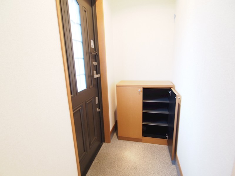 玄関　※別部屋写真