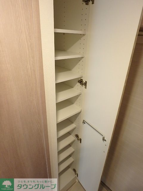 収納　シューズBOX