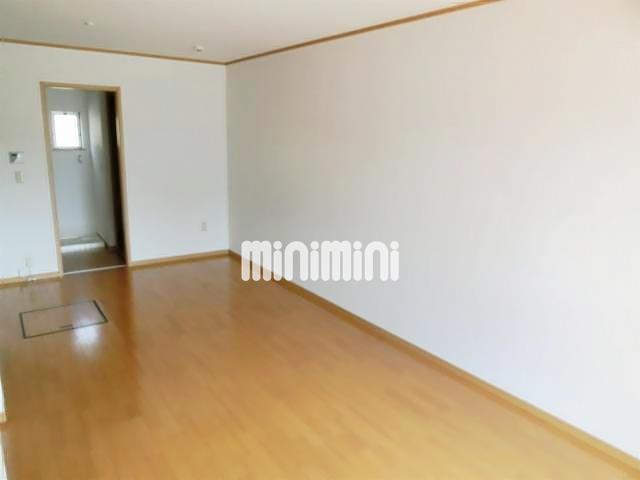 GARDEN HILLS Aの居間写真