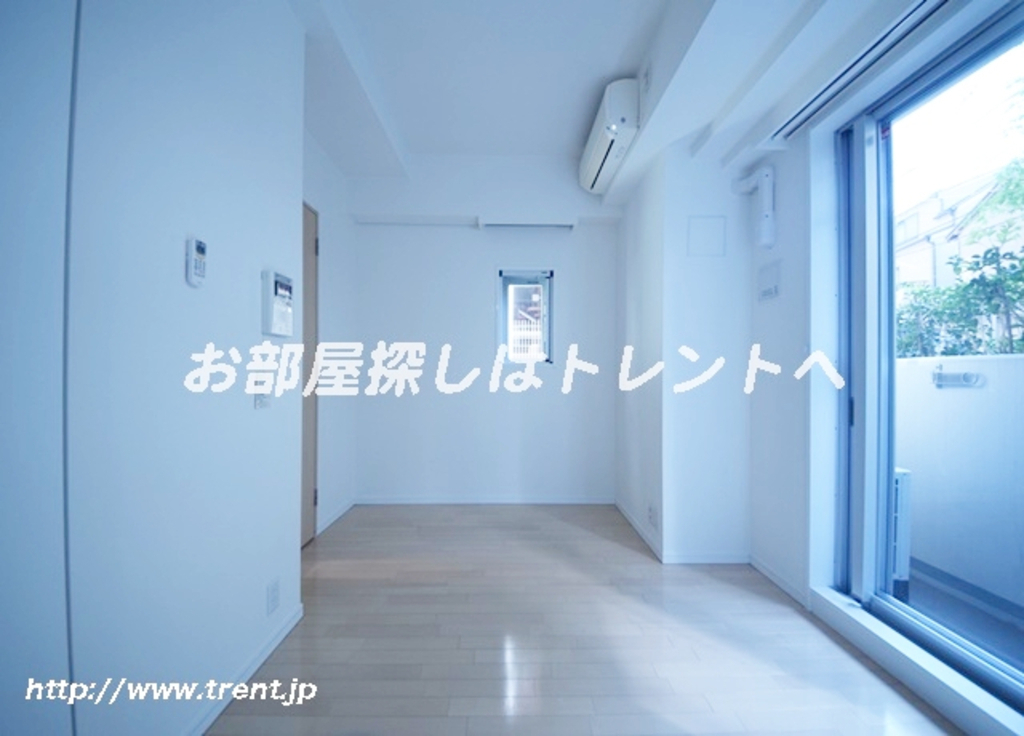 プラウドフラット小石川の居間写真