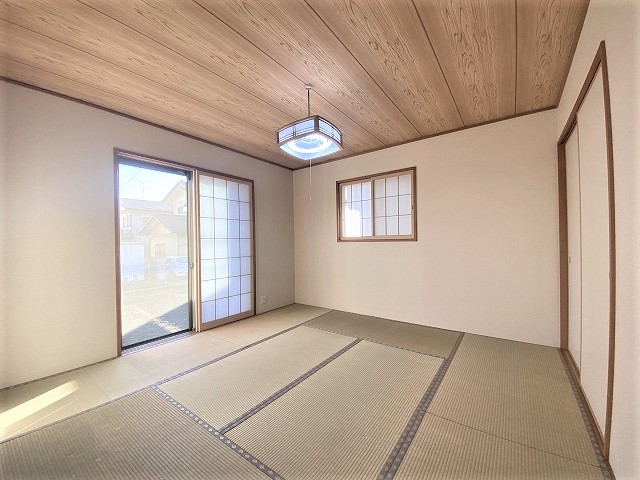 居室・リビング　※照明は付きません