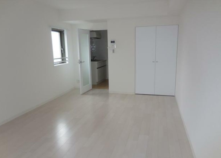 ビバリーホームズ代官山の居間写真