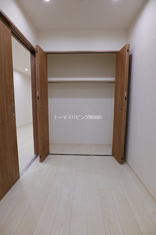 収納　同型参考写真
