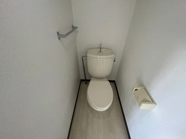 ニューフォーブル加藤のトイレ写真