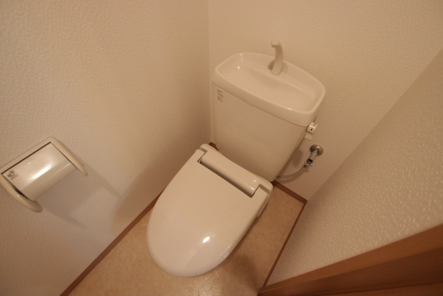 ノーブルコートのトイレ写真