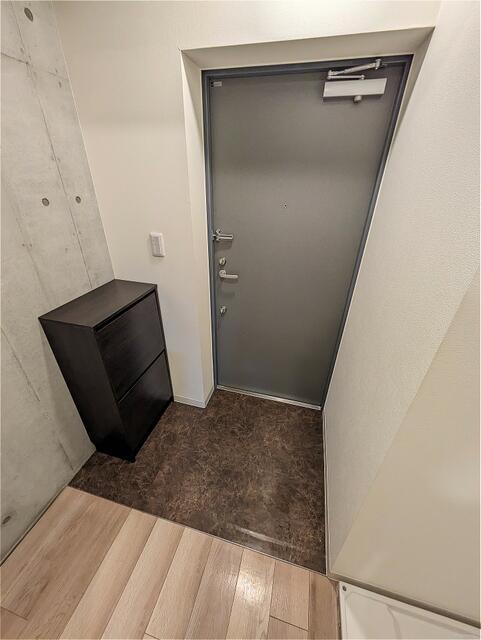 玄関　同タイプ参考写真