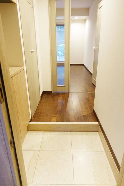 参宮橋マンションの玄関写真
