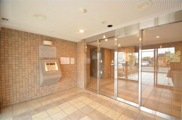 エントランス　★☆他社掲載も内見や契約可能！相見積もり大歓迎☆★