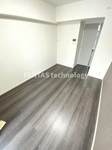 プレセダンヒルズ北千住の内装写真