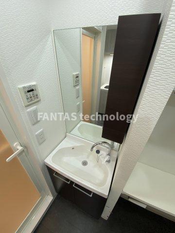 プレセダンヒルズ北千住の内装写真