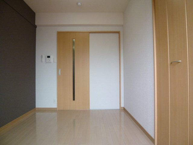近鉄奈良線 布施駅 徒歩1分 10階建 築15年の居間写真