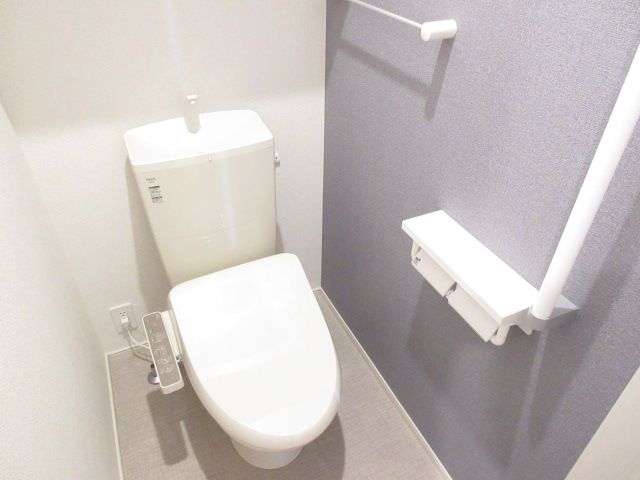 グローブ タカのトイレ写真