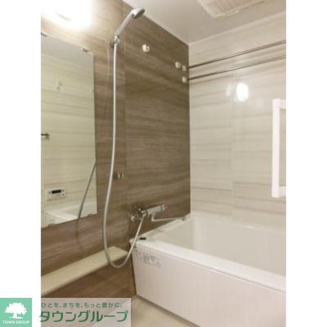 バス・シャワールーム　※写真は同タイプ住戸です。