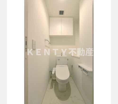 トイレ　清潔感のあるトイレです