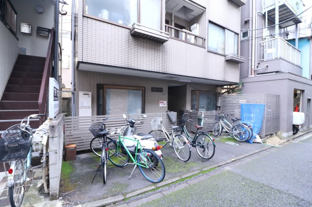 リバティ1の外観写真