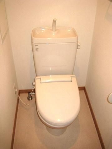 トイレ　★トイレは暖房便座使用★