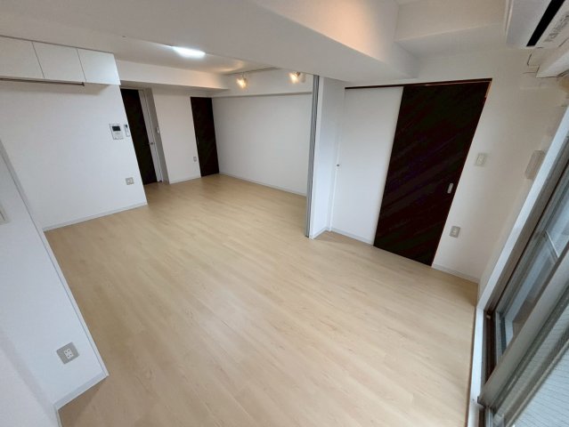 居室・リビング　同物件別部屋写真