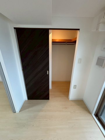 収納　同物件別部屋写真