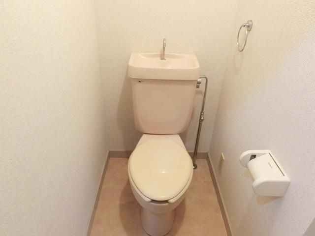 ガーデンハウスオオクラのトイレ写真